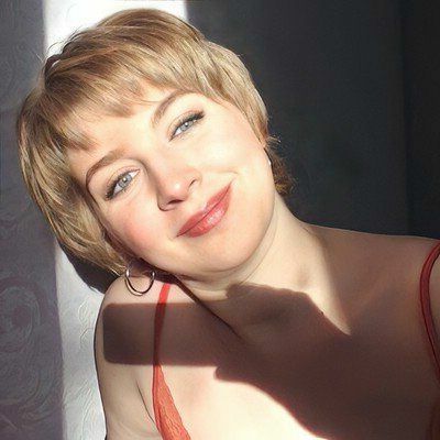Profile of Julie Poland